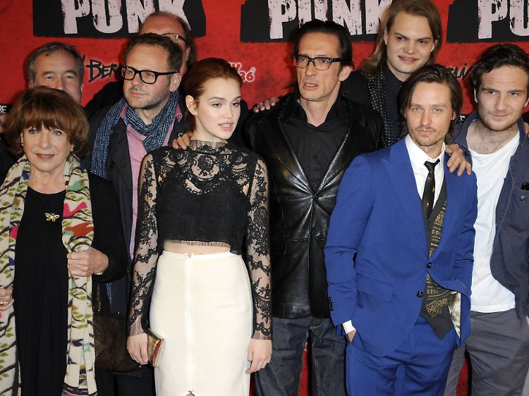Hannelore Hoger, Samuel Finzi, Emilia Schuele, Oskar Roehler, Wilson Gonzalez Ochsenknecht, Tom Schilling und Frederick Lau bei der Premiere.