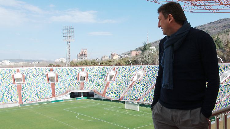 "Das größte Problem im georgischen Fußball ist die schwache Meisterschaft, die wir hier haben": Kachaber Zchadadse.
