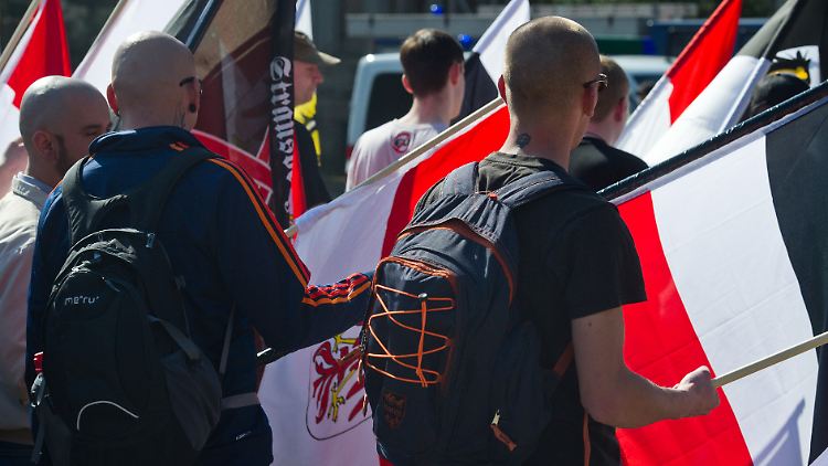 Der Landkreis Sächsische Schweiz-Osterzgebirge, in dem Pirna liegt, gilt als Hochburg von Neonazis.
