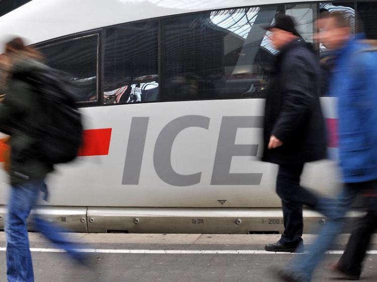 Künftig sollen die englischen Durchsagen in Zügen und Stationen seltener zu hören sein.