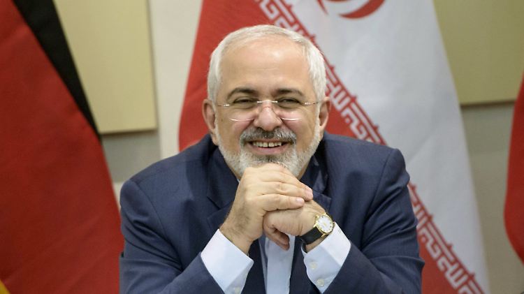 Der iranische Außenminister Mohammed Dschawad Sarif am Verhandlungsort in Lausanne.