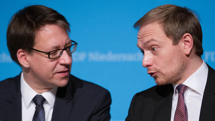 Der niedersächsische FDP-Landesvorsitzende Stefan Birkner hat den FDP-Bundesvorsitzenden Christian Lindner zu Gast auf seinem Landesparteitag.