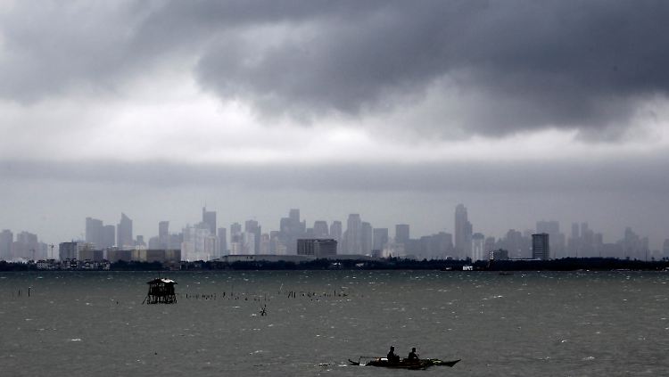 Skyline von Manila. Rund 10 Millionen Filipinos leben und arbeiten Schätzungen zufolge im Ausland.