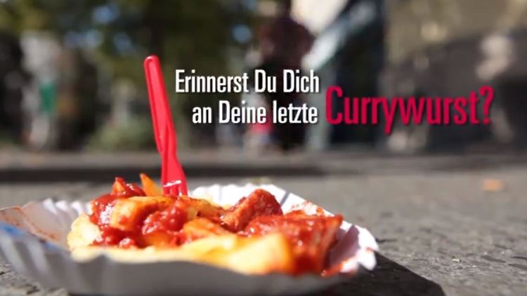 Ob Currywurst, Tomate oder Milchkaffee: Bis zu einem Drittel der natürlichen Ressourcen, die wir weltweit benötigen, zehren wir für unsere Ernährung auf.