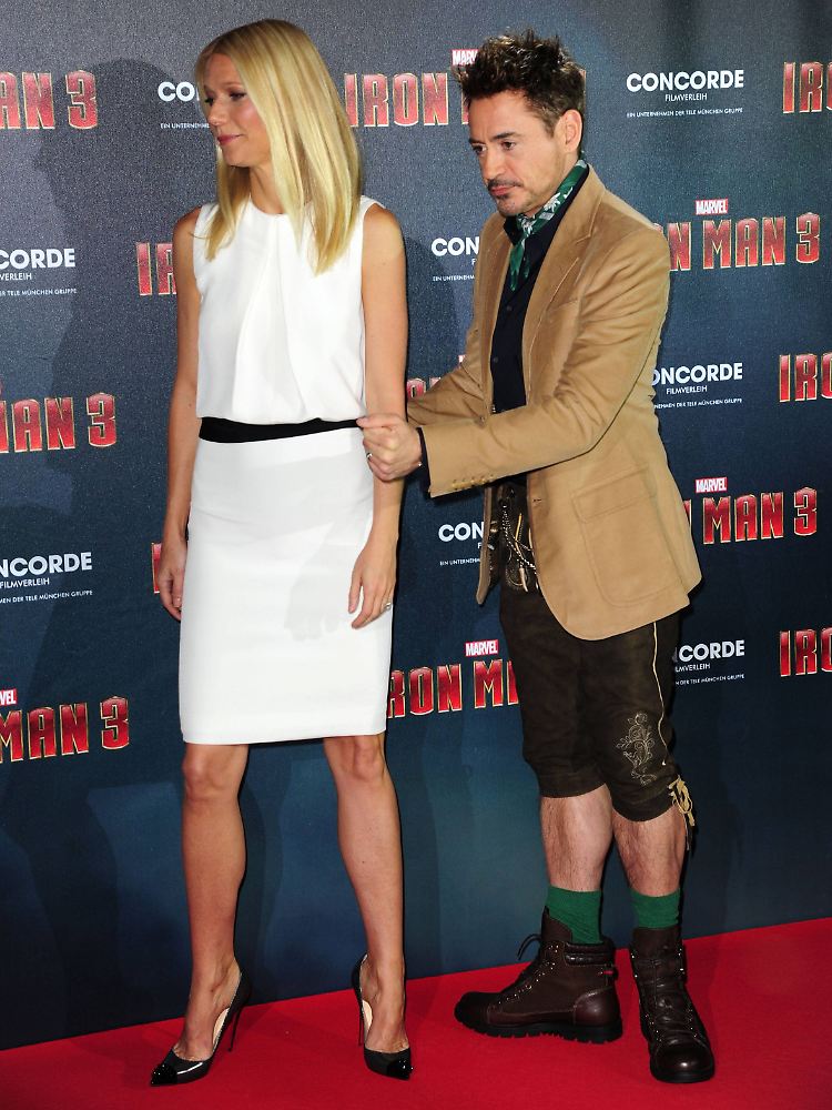Nein, Robert Downey jr. ist nicht der Bräutigam, aber er hat die schärfsten Hosen an.