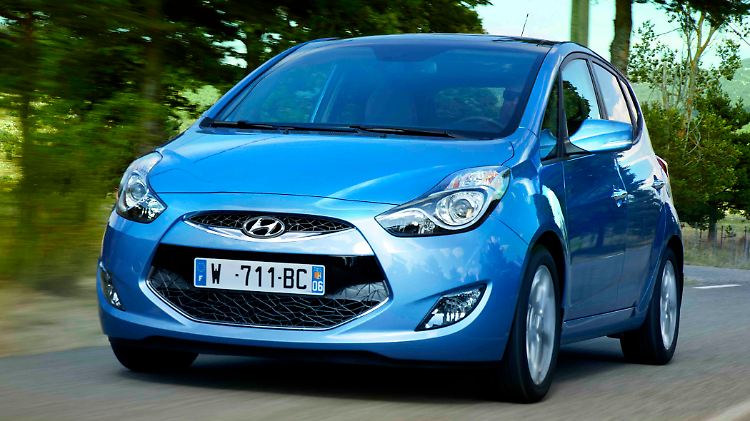 Optisch zeigt sich der ix20 deutlich attraktiver als die meisten Hyundai-Modelle bisher. Auch wenn Anlehnungen an an andere Hersteller erkennbar sind.