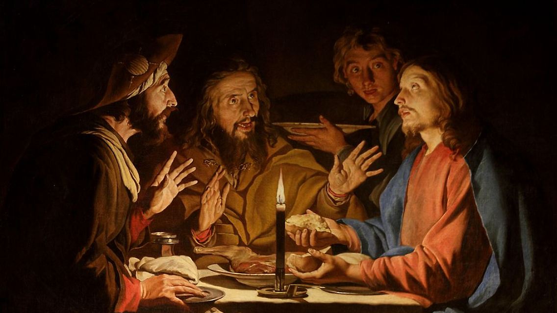 In Emmaus laden ihn die beiden zum Abendessen ein. Da "nahm er das Brot, dankte, brach's und gab's ihnen", so Lukas. Die beiden Jünger erkennen ihren Heiland. "Und er verschwand vor ihnen." Weitere Auferstehungs-Geschichten gibt es bei Matthäus und Markus.