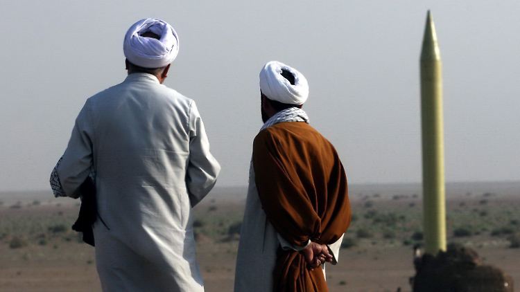 Der Iran beteuert, sein Atomprogramm sei friedlich. Der Westen argwöhnt, dass das Regime an Sprengköpfen bastle. 