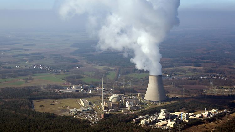 Liefert laut Betreiber Strom für 3,5 Millionen Haushalte: Das AKW Emsland aus der Luft. (Archivbild).