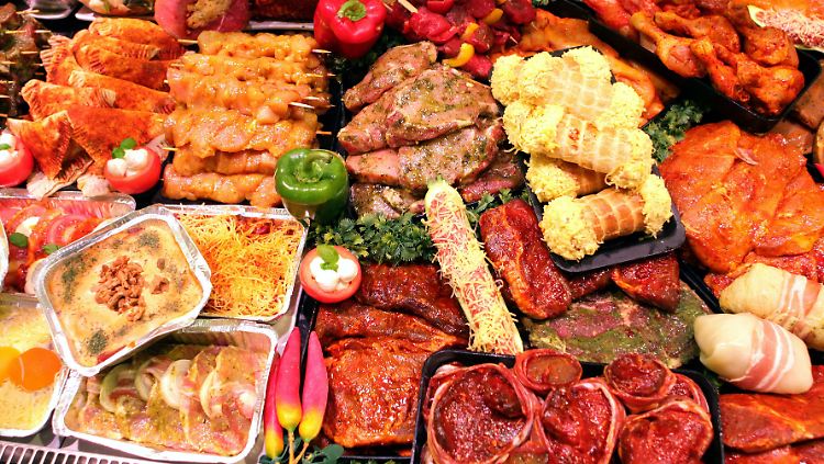 Vor allem Fleisch- und Wurstprodukte müssen hygienisch exakt gelagert werden.