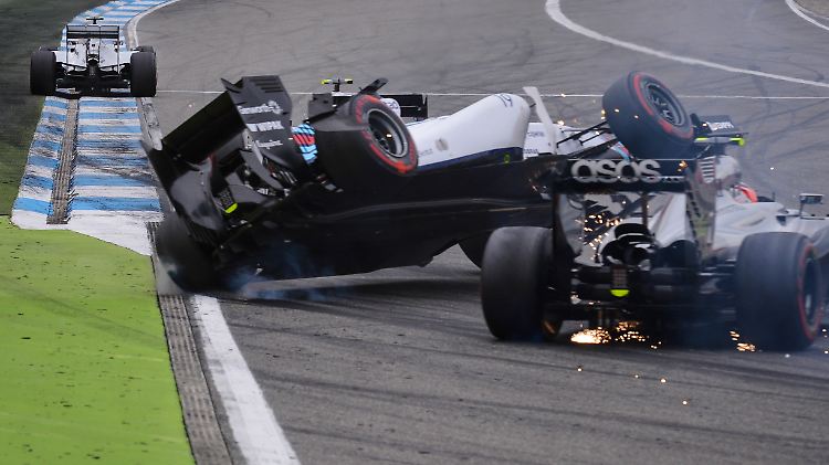 Die Formel 1 steuert auf einen Crash zu.