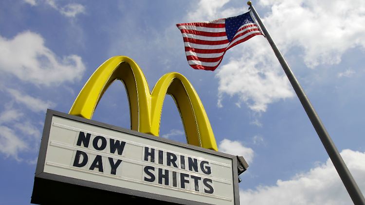 Die Personalpolitik von McDonald's kommt der Fed entgegen.