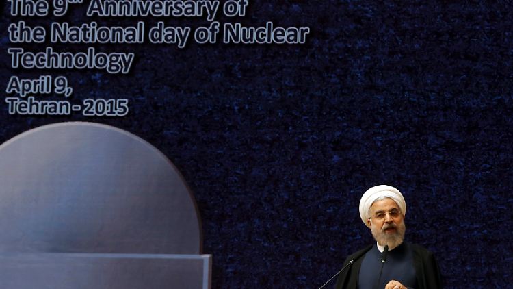Präsident Ruhani spricht anlässlich des "Nationalen Tags der Atomtechnologie", den der Iran am 9. April begeht.