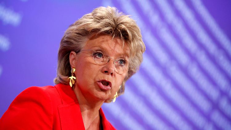Viviane Reding: "Ich dachte, das ist eine Situation, die Europa nicht noch einmal erleben müsste nach dem Zweiten Weltkrieg."