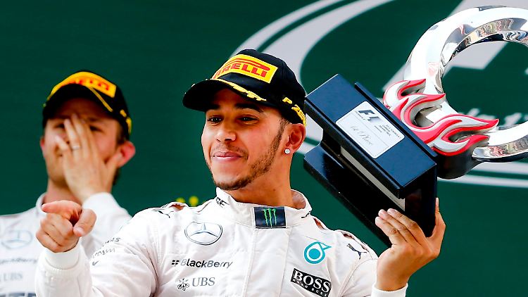 Einmal Lust, einmal Frust: Lewis Hamilton wurde in Shanghai überlegen Erster - vor Teamkollege Nico Rosberg, der das Siegen verlernt hat.