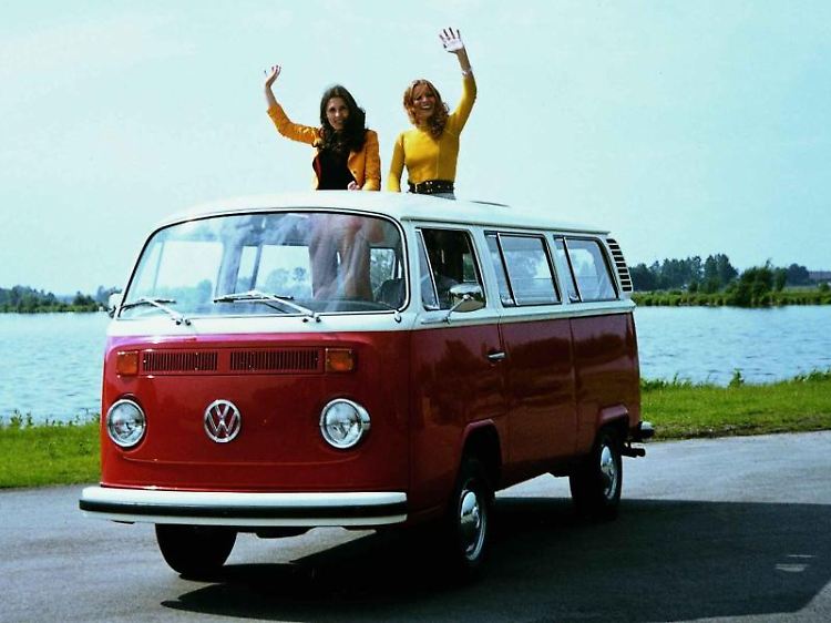 Wer sich für den Kauf eines älteren Wagens entscheidet, kann sich zum Beispiel mit dem Oldtimer Index vom VDA einen ersten Überblick verschaffen.