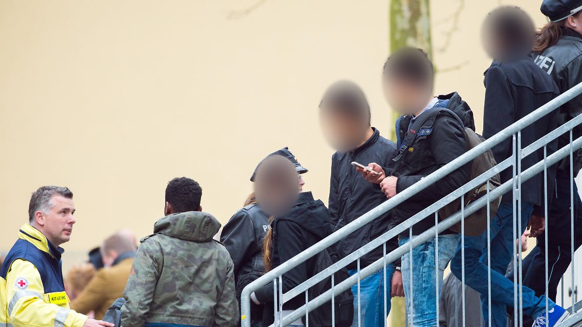 Die Schüler werden von einem Krieseninterventionsteam betreut. 