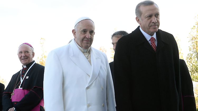 "Der geehrte Papst wird diese Art von Fehler höchstwahrscheinlich nicht wieder begehen", so Erdogan.