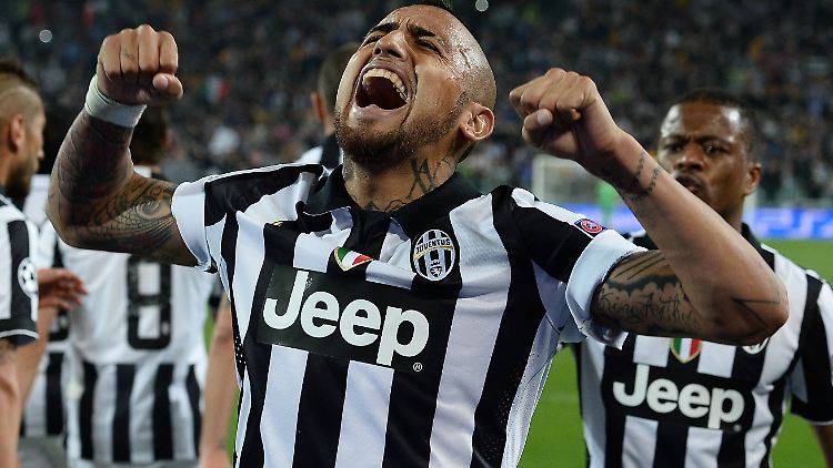 Arturo Vidal zeigte vom Elfmeterpunkt keine Nerven und lässt Juventus Turin gegen den AS Monaco vom Halbfinaleinzug träumen.