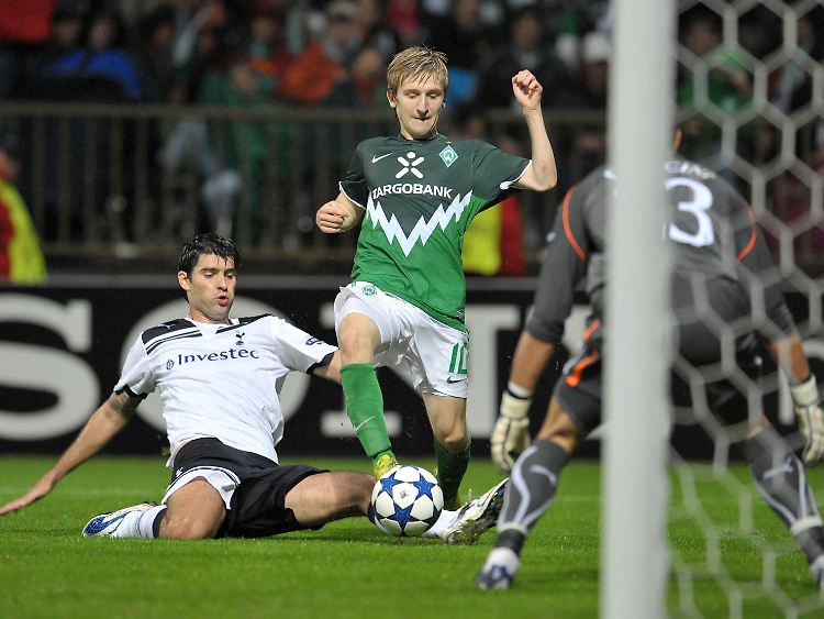 Marko Marin erzielte kurz nach der Halbzeitpause das 2:2 für die Gastgeber. Es war der Endstand.