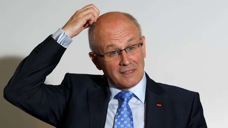 Volker Kauder: "Wir können in Deutschland noch deutlich mehr Flüchtlinge aufnehmen. Diese Menschlichkeit müssen und können wir uns leisten!"