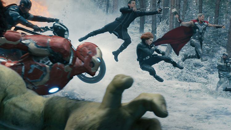 Sechs Freunde sollt ihr sein: Die Avengers greifen an.