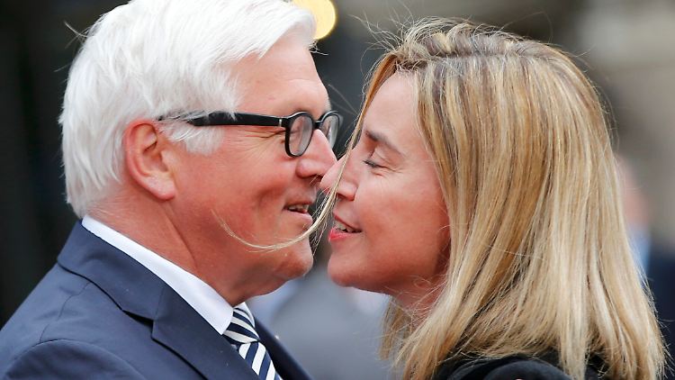 Steinmeier und Mogherini beim G7-Treffen der Außenminister in Lübeck.