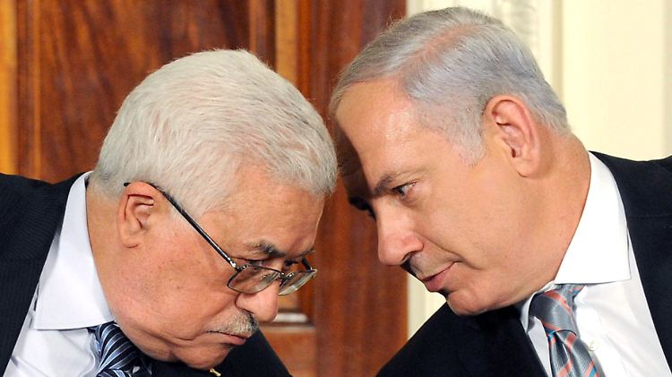 am 1. September hatte es so gut angefangen: Abbas (l) und Netanjahu stecken bei den direkten Verhandlungen in Washington die Köpfe zusammen.
