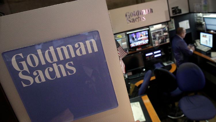 Russlands Präsident Putin sieht eine direkte Verbindung zwischen der "Süddeutschen Zeitung" und Goldman Sachs.