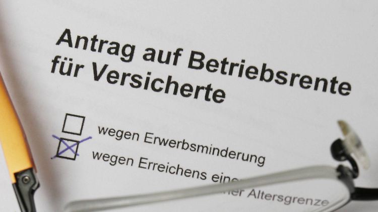 Ab Januar 2019 müssen Arbeitgeber die Betriebsrente bezuschussen.