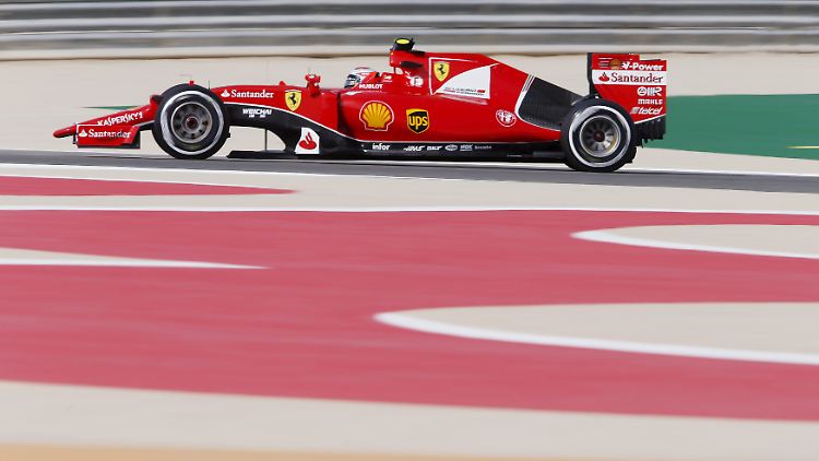 Ferrari dominierte das erste Training im Wüstenstaat Bahrain.