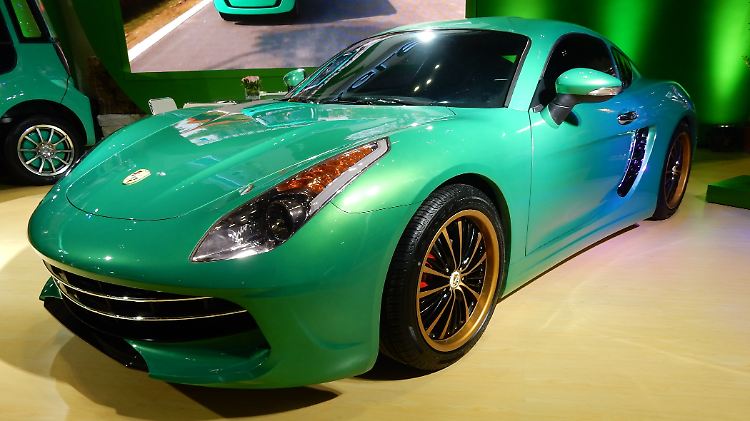 Ferrari oder Porsche? Weder noch! Es ist ein Eagle, der sich bei den beiden Sportwagenbauern designtechnisch bedient hat.