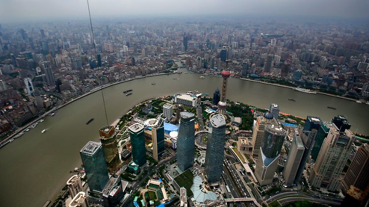 Der absolute Spitzenreiter unter den chinesischen Megastädten ist nach wie vor Schanghai mit rund 34 Millionen Einwohnern.