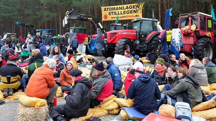 Der Protest gegen das geplante Endlager in Gorleben reißt nicht ab, die Stimmung ist vielmehr "auf dem Siedepunkt".