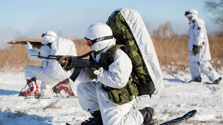 Russische Infanteristen bei einer Übung.