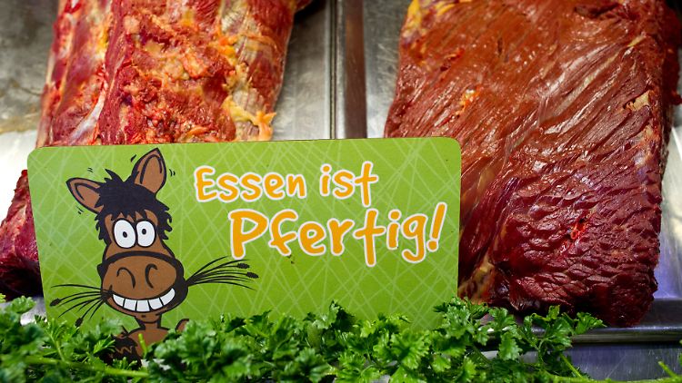Die Polizei davon aus, dass es sich bei dem Handel mit Pferdefleisch um "grenzüberschreitendes organisiertes Verbrechen" handelt.
