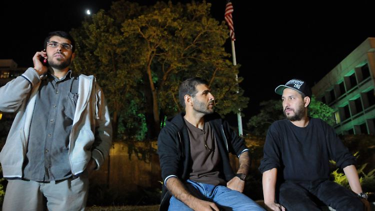 Ärger in Uruguay: Omar Abdelahdi Faraj, Ali Husain Shaaban aus Syrien und Adel bin Muhammad El Ouerghi aus Tunesien.