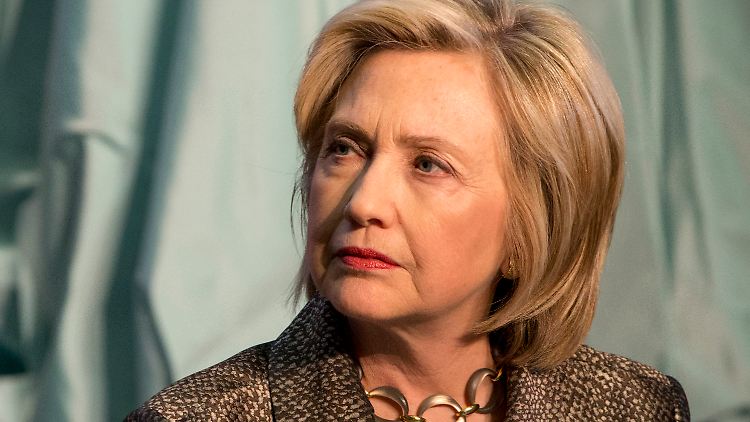 Hillary Clintons Gegner unternehmen alles, um ihren Kampagne zu torpedieren.