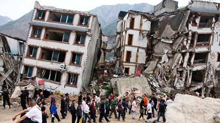 Kathmandu liegt in Schutt und Asche. Viele Menschen haben durch das Beben ihre gesamte Existenz verloren.