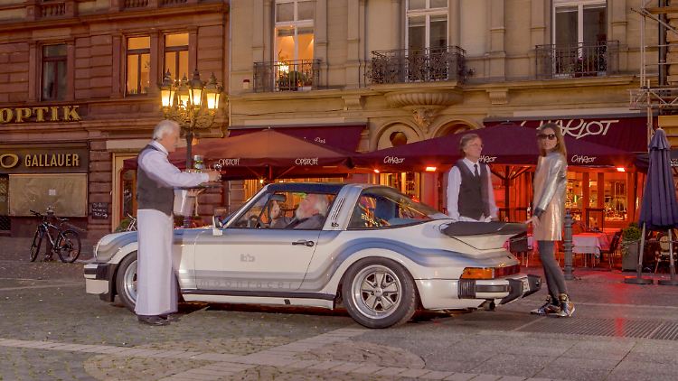 Der Moonracer will wiederholen, was der Regenbogen-Porsche seinerzeit vorgelegt hat.