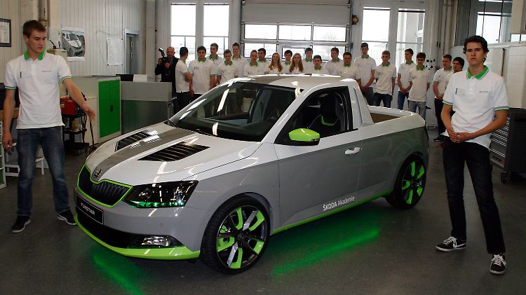 Die Skoda-Azubis sind stolz auf ihren "FUNstar".