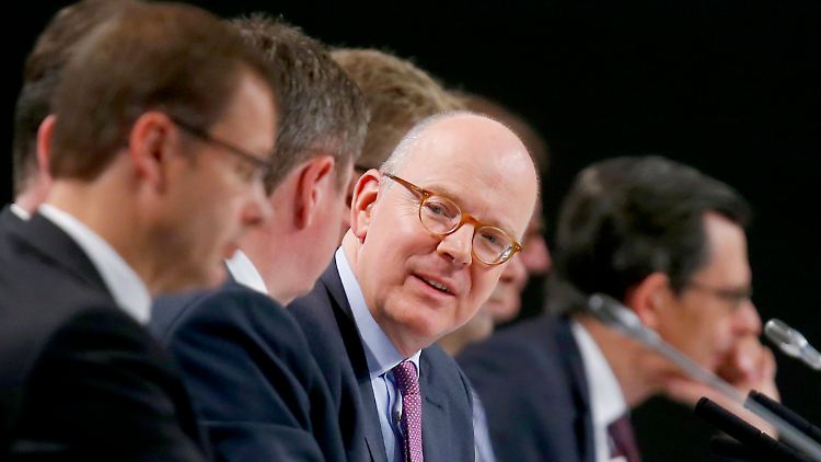 Für Martin Blessing war es diesmal eine entspanntere Hauptversammlung.