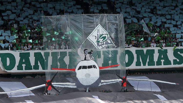 Nicht nur in Bremen wird Thomas Schaaf für seinen Offensivfußball als Trainergenie verehrt.