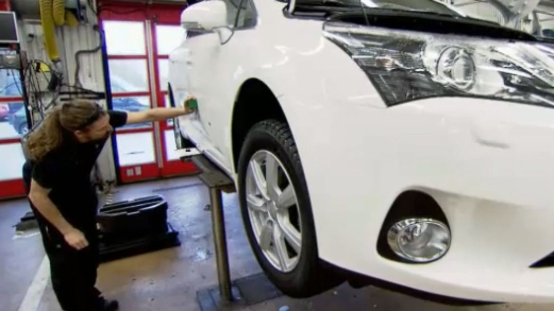 Toyota_Autowerkstatt.jpg