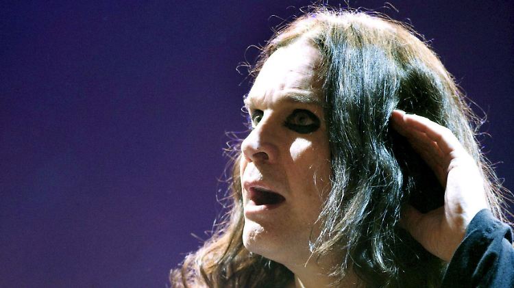Hören kann er übrigens auch nicht mehr richtig: Ozzy Osbourne.