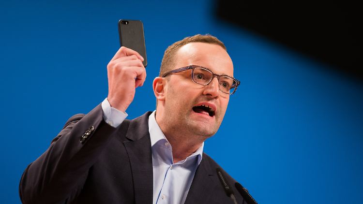 Jens Spahn sieht die Anschlussfähigkeit seiner Partei in Gefahr.