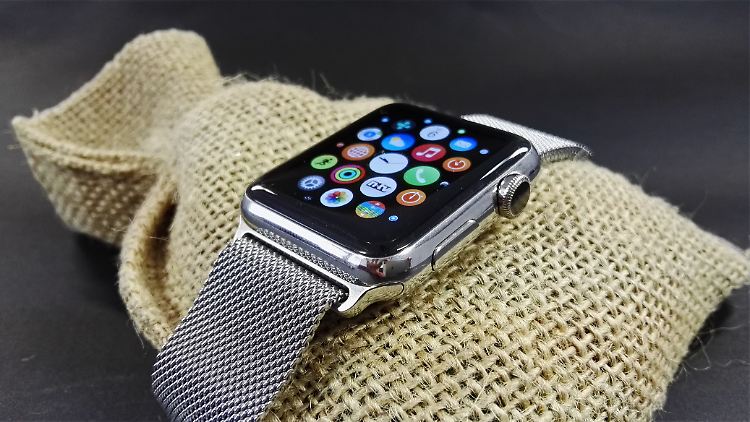Optisch lässt die Apple Watch die Konkurrenz alt aussehen.