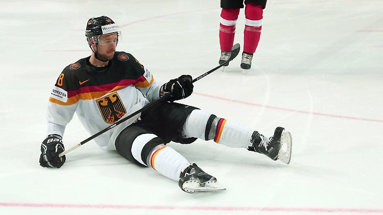 Läuft bisher nicht für die Deutschen bei der Eishockey-WM in Tschechien. Und im vierten Spiel droht bereits das nächste Debakel.