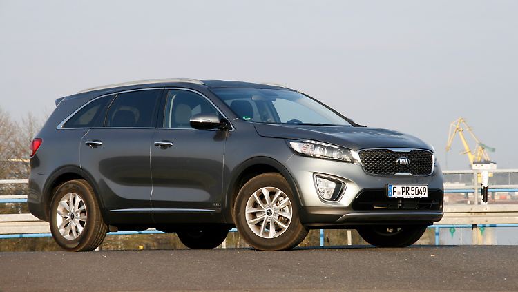 Kraftvolles Design, bullige Front: Der Kia Sorento übt keine falsche Bescheidenheit.