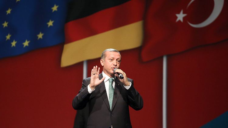 Erdogan bei seinem Kölner Wahlkampfauftritt im vergangenen Jahr.